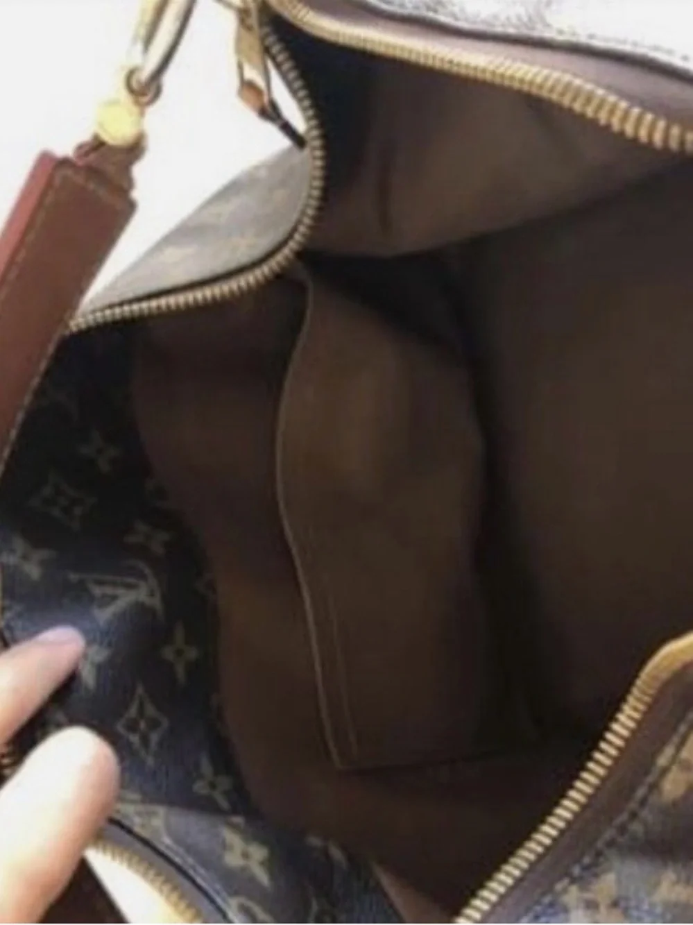 Louis Vuittonet Medium Sully Hobo Bag